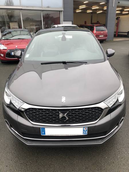 DS4 Gris foncé