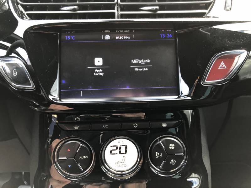 DS3 d'occasion Noire Toit Blanc Essence suréquipée à La Brède