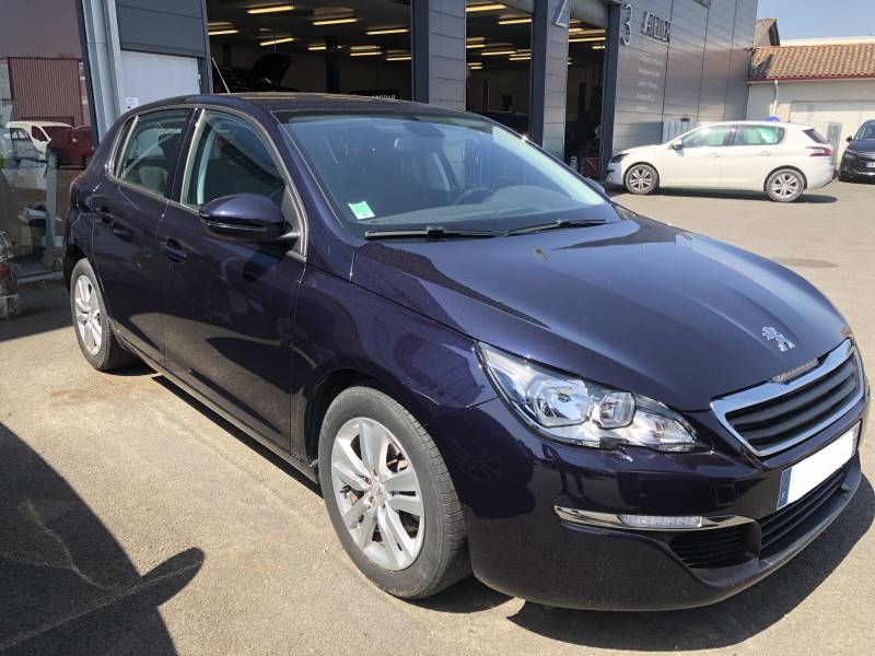 A vendre 308 Diesel 120 chevaux d'occasion à La Brède