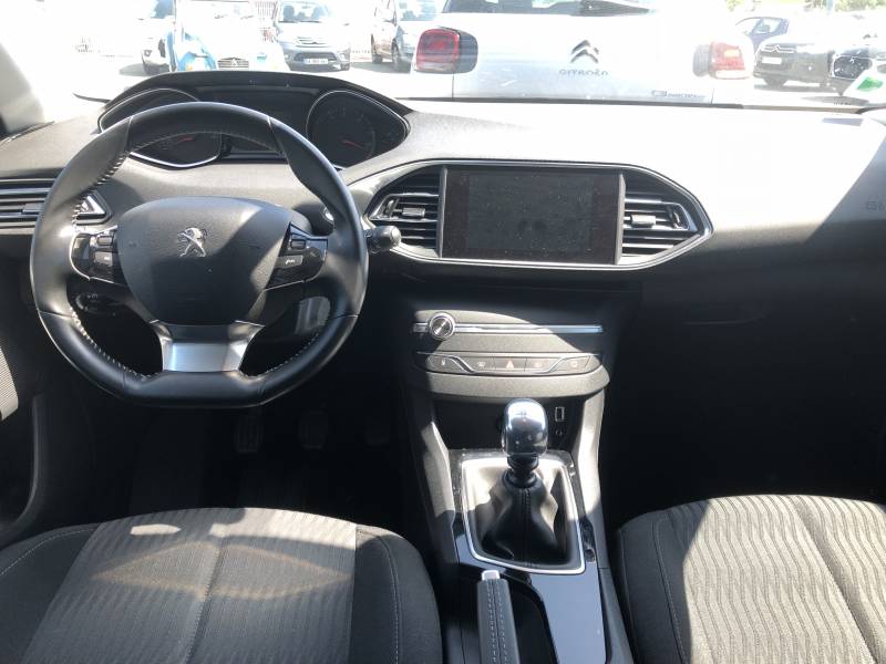 A vendre 308 Diesel 120 chevaux d'occasion à La Brède